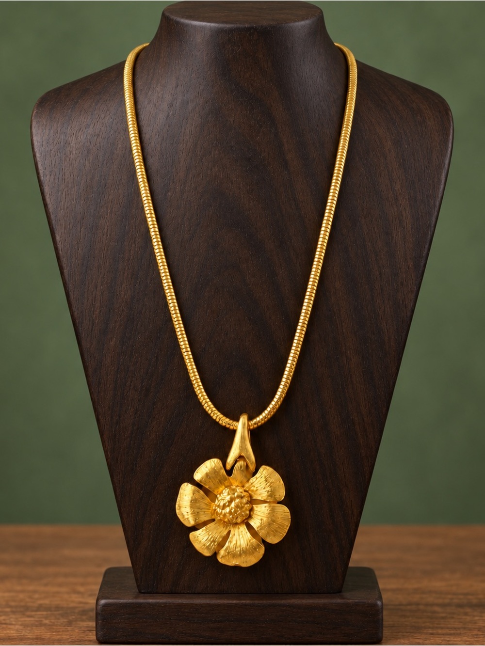 Vintage Gold Tone Textured Flower Pendant Necklace 24” Snake Chain